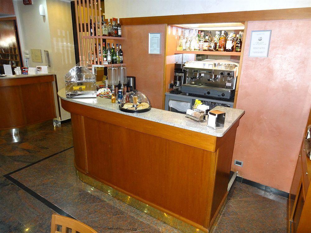 Hotel Piacenza Milano Ngoại thất bức ảnh